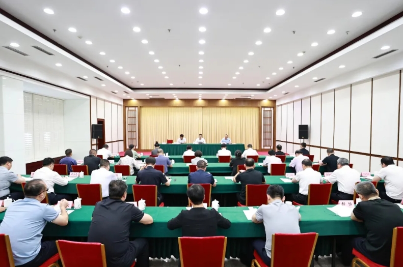 我市召開2024年食品安全委員會全體會議，深化監(jiān)管與服務(wù)創(chuàng)新